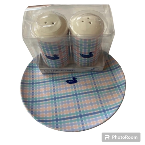 Southern Marsh Plaid Salt & Pepper Shakers and Plate - Picture 2 of 4